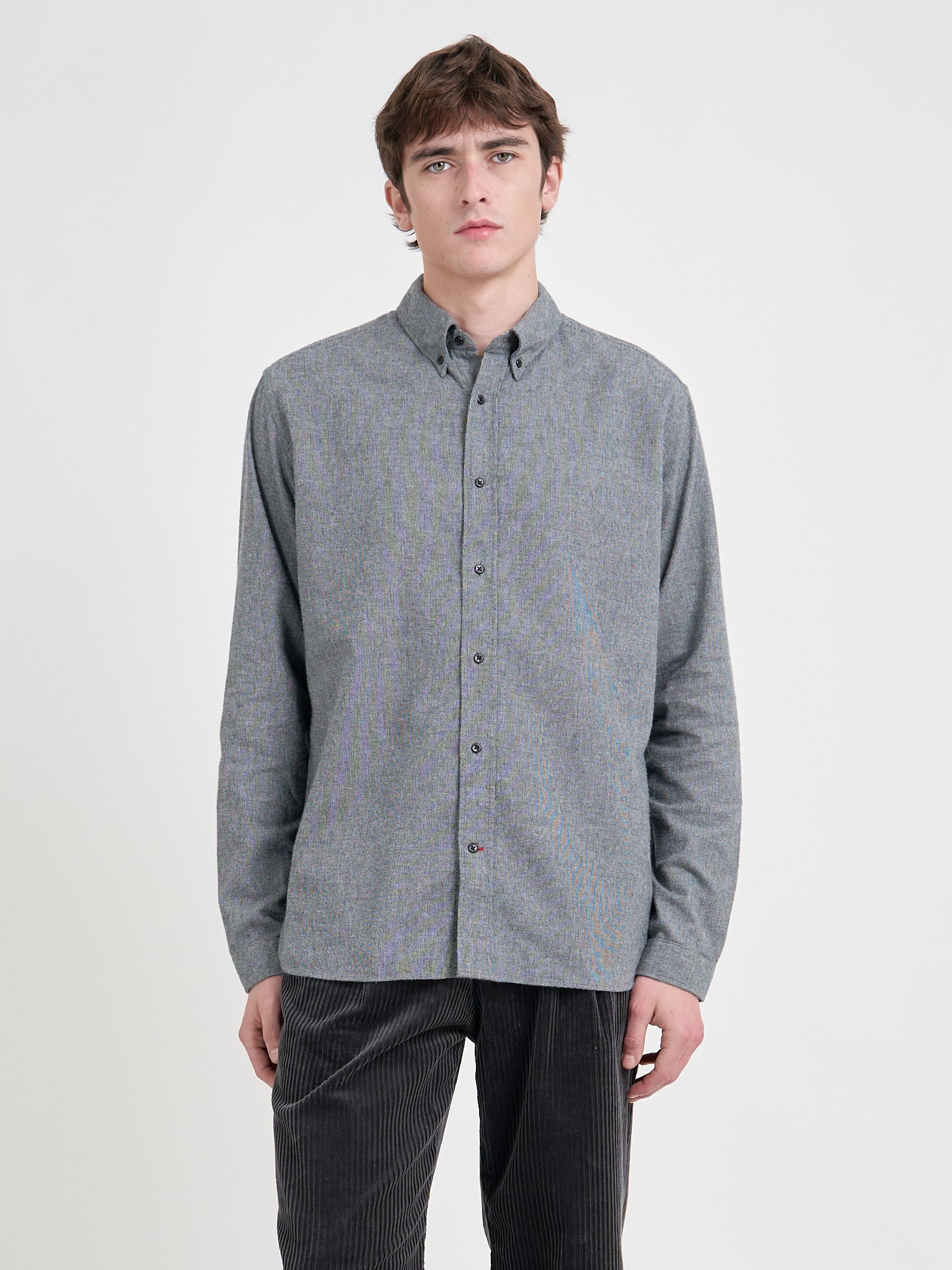 Close up shot of model wearing Oliver Spencer Men's Grey Brushed Cotton Button-Down Shirt