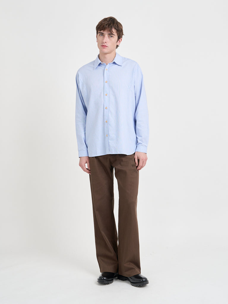 Video of Model wearing Oliver Spencer Men's Light Blue Organic Cotton Overshirt